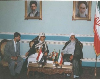 الشيخ عبد الله مع رئيس مجلس الشورى الإسلامي الإيراني علي ناطق نوري أثناء زيارته البرلمانية لإيران في يوليو 1998م.