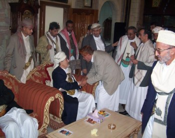 أيام العيد : الدكتور عبد الرحمن بافضل عضو مجلس النواب قدم للتهنئة بالعيد