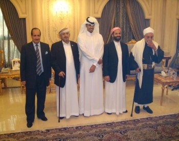 صورة تذكارية للشيخ صادق مع أحد أمراء قطر 12-10-2008