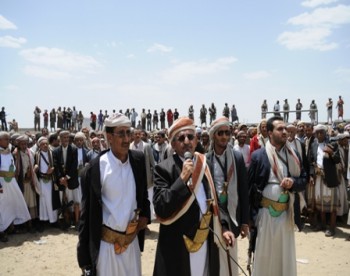 الشيخ صادق ينهي قضية مقتل مدير مكتب باجمال في يافع