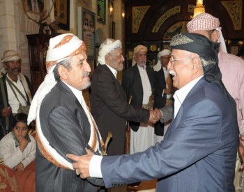 الشيخ صادق يستقبل المهنئين - عيد الأضحى المبارك 1431هـ