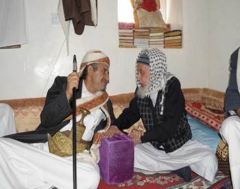 الشيخ صادق يستقبل المهنئين - عيد الأضحى المبارك 1431هـ