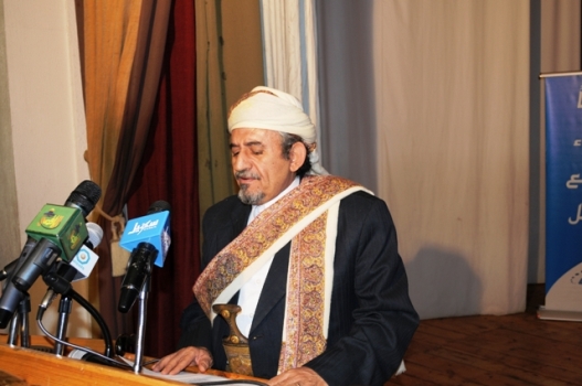 الشيخ صادق يلقي كلمة أمام المهرطان